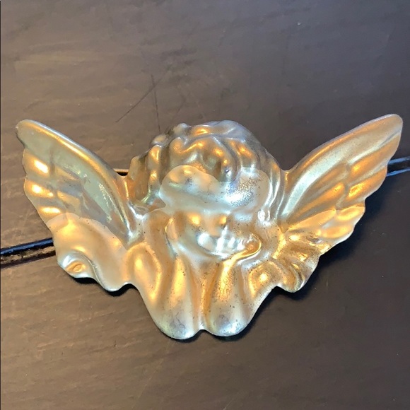 Vintage 1960’s Angel gold tone pin. Collectible - Picture 4 of 4